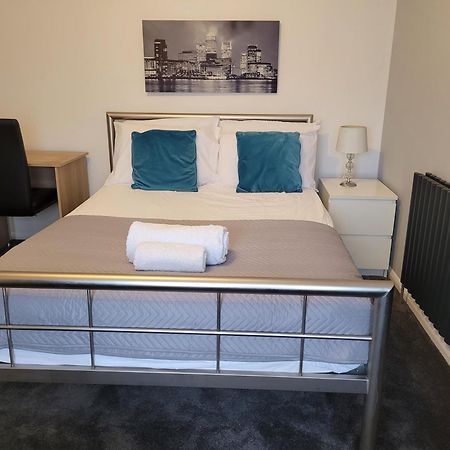 Silvertree Lodge - 2 Double Bed Flat With Parking Hemel Hempstead Eksteriør billede