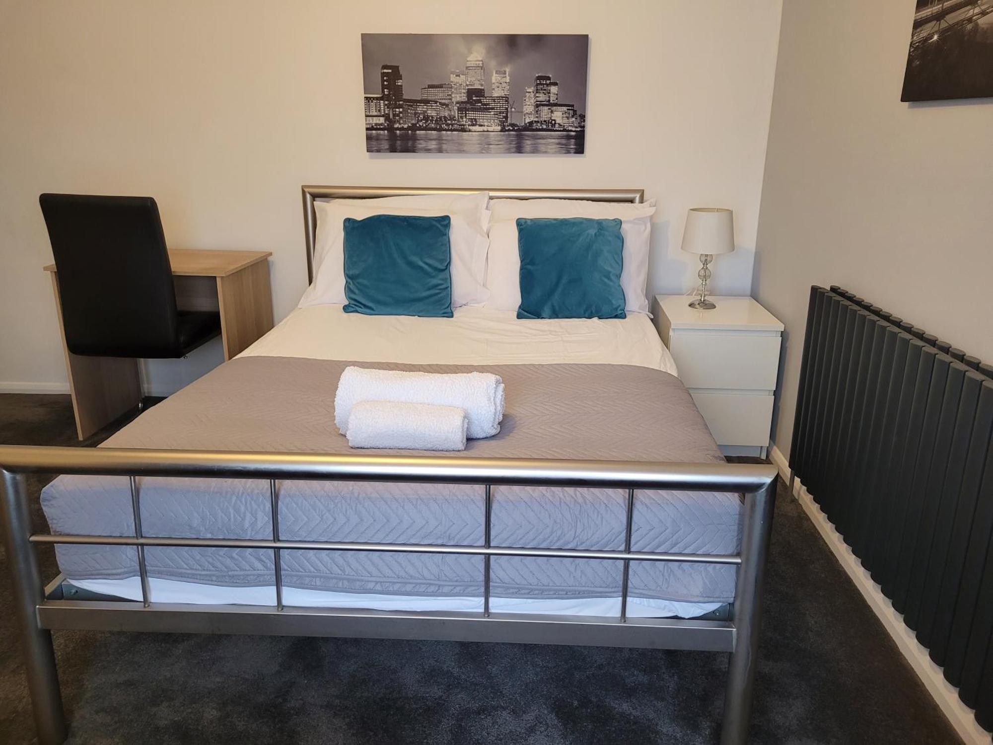 Silvertree Lodge - 2 Double Bed Flat With Parking Hemel Hempstead Eksteriør billede