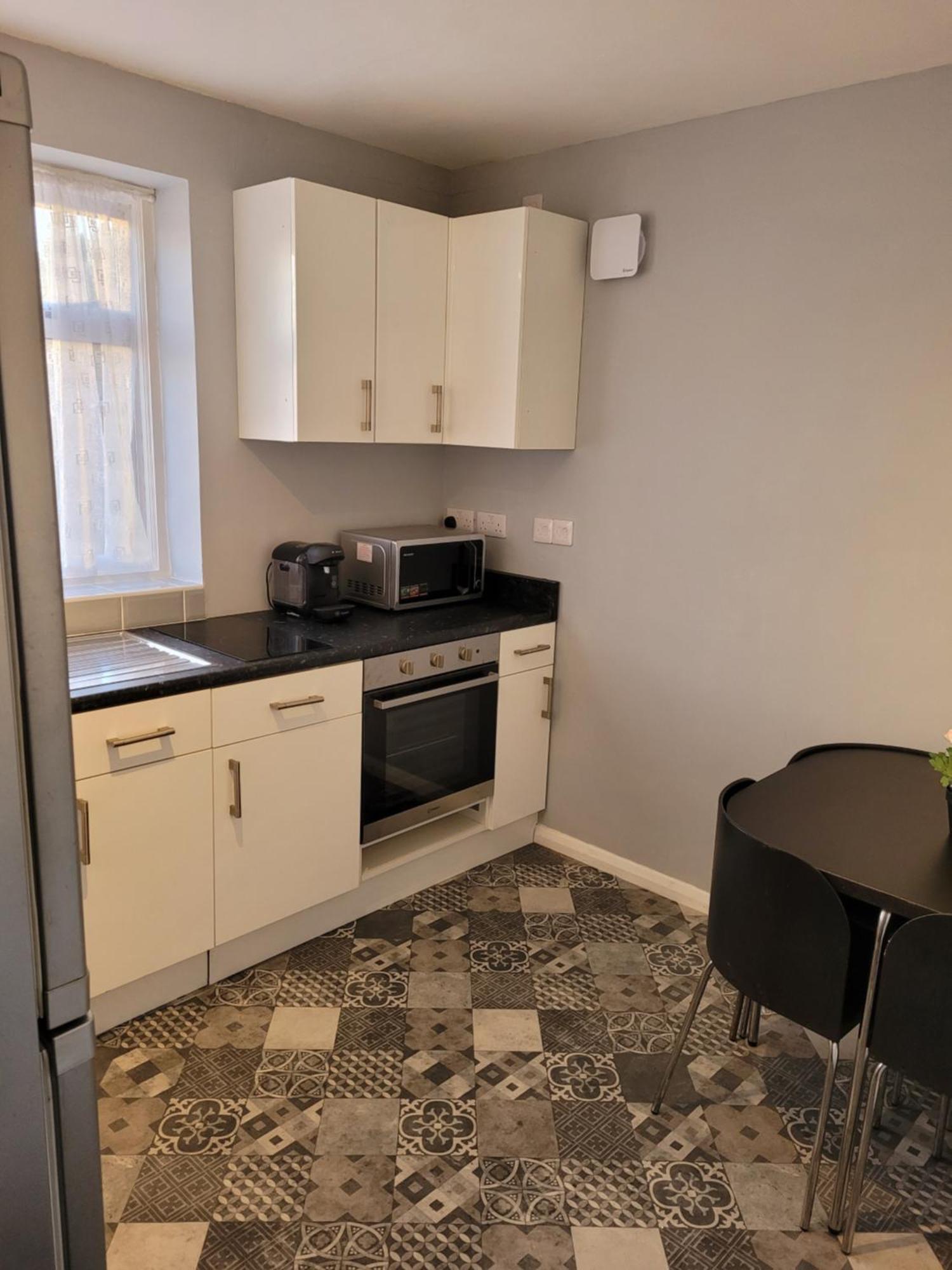 Silvertree Lodge - 2 Double Bed Flat With Parking Hemel Hempstead Eksteriør billede